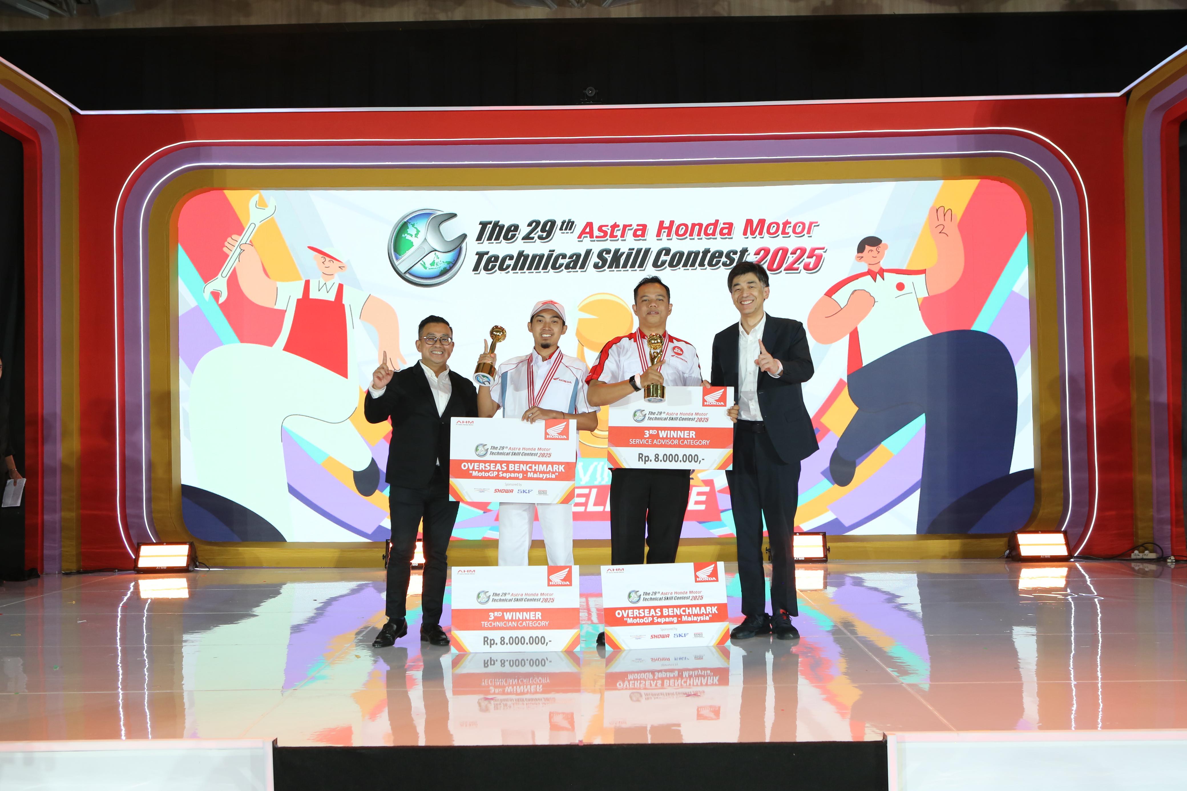 Teknisi MPM Honda Jatim Borong Prestasi di Ajang AHM-TSC 2025